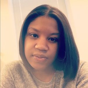 Meet your Posher, Janaya